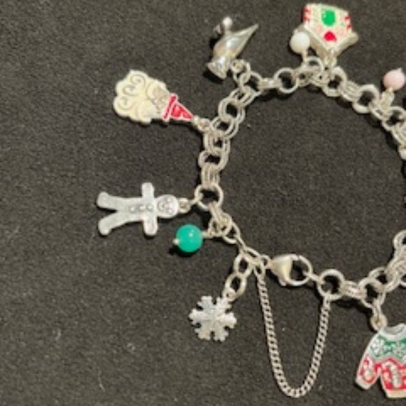 James Avery Christmas Charm Bracelet - Picture 2 of 7